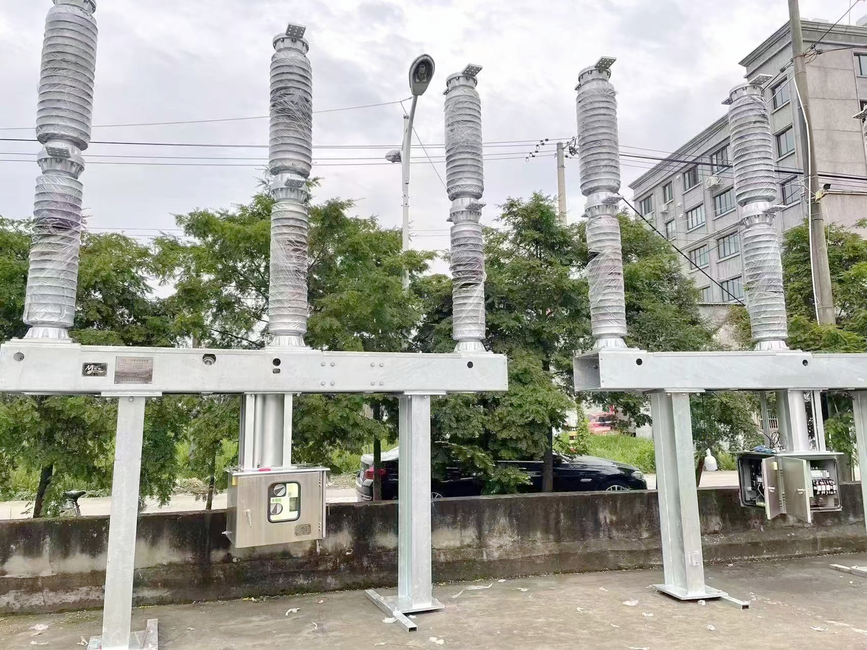 SF6 High Voltage Circuit Breaker, 145kV 110kV Gas Insulated Breaker for Substation & Transmission